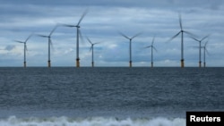 Liderii din cinci țări europene cer UE să accelereze trecerea la energia regenerabilă produsă local, ca urmare a noii crize a importurilor, provocată de războiul cu Iranul.