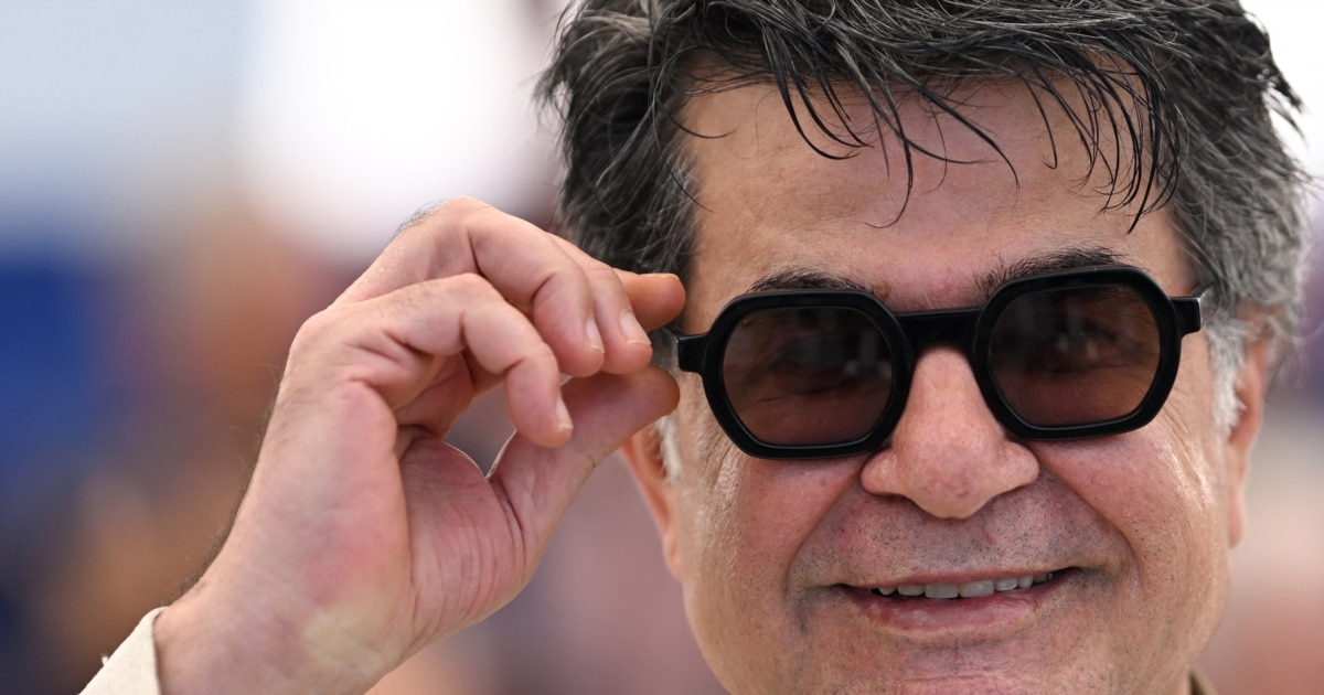 ირანელი რეჟისორი ჯაფარ ფანაჰი დაბრუნდა სამშობლოში სახმელეთო საზღვრის გავლით