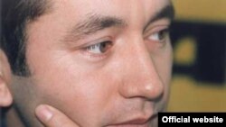 Айдарның соңгы концертын Эльза өч тапкыр караган