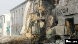O clădire avariată de presupusul atac ucrainean cu drone asupra zonei industriale Alabuga din Tatarstan. 2 aprilie 2024.
