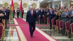 Lukashenka Sworn In Abruptly In Belarus Despite Mass Protests
