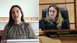 ფოტოზე: შსს-ის იურისტი თამთა ქიმბარიშვილი, რომელსაც პოსტი და კომენტარი ეხებოდა, და მოსამართლე ლელა ცაგარეიშვილი, რომელმაც მოქალაქე დააჯარიმა.