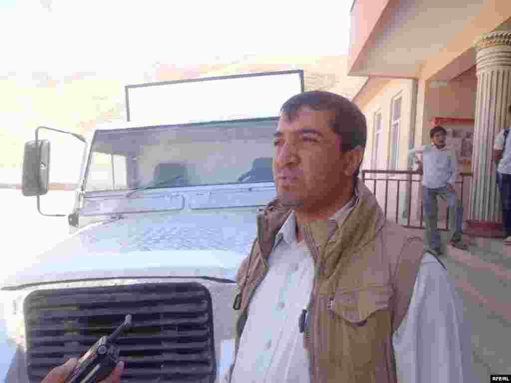 فرید الدین غیاثی یکی از استادان این انستیتیوت با ابتکار خود این موتر را ساخته است