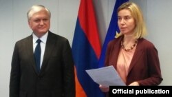 Belgium - The EU's foreign and security policy chief, Federica Mogherini, and Armenian Foreign Minister Edward Nalbandian announce the start of negotiations on a new EU-Armenia accord, Brussels, 7Dec2015.