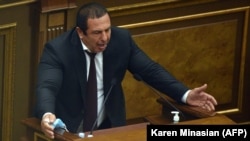 ARMENIA -- Gagik Tsarukian, the leader of the Prosperous Armenia Party, gives a speech at the parliament ahead of a vote on stripping him of immunity from prosecution, Yerevan, June 16, 2020.
