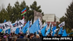 Митинг у памятника М.Э.Расулзаде. Баку, Новханы, 31 января 2013