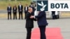 Trump pret Putinin në Alaskë