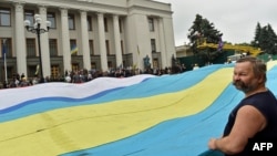 Акция переселенцев из Крыма в Киеве, 5 июня 2014 года