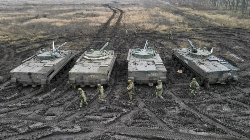 Радио Свобода и CIT: российские военные и их близкие сообщают о переброске войск к границе с Украиной 