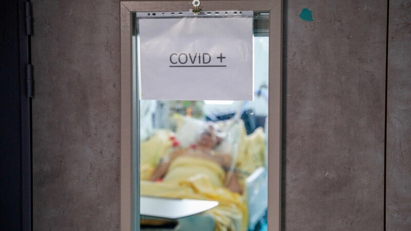 Franca regjistron mbi 200 mijë raste të reja me COVID-19