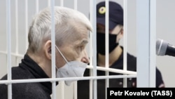 Iuri Dmitriev la tribunalul Petrozavodsk