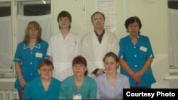 Команда реаниматологов, ушедших из "детского" отделения анестезиологии Кемеровской областной больницы имени Беляева