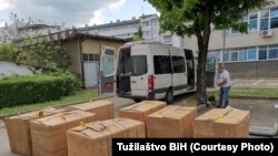 Kutije sa više od tone zaplijenjenog duvana, Banja Luka, BiH, 30. april 2020.