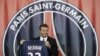 David Beckham la o conferință de presă la Paris