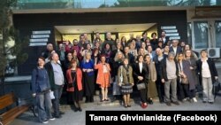 ილიას სახელმწიფო უნივერსიტეტის თანამშრომლები.