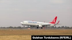 Самолет компании Turkish airlines в аэропорту «Манас». Архивное фото.
