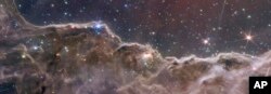 Imazhi i formimit të një ylli në Nebulozën Carina.