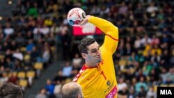 Кирил Лазаров