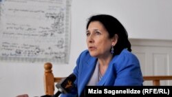 Саломе Зурабишвили, несмотря на аргументы Центральной избирательной комиссии, убеждена, что не существует законодательных препятствий для ее регистрации в качестве кандидата в президенты