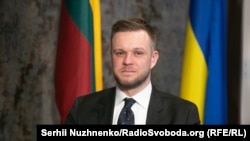 Ландсбергіс запевнив, що Литва була і буде країною, де можуть шукати притулку демократичні сили, переслідувані режимами. 