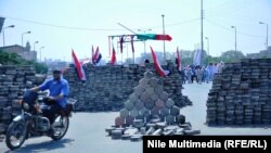 Таким чином прихильники Мурсі блокують вулиці в Каїрі, Єгипет, 1 серпня 2013 року