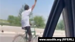Велоакция работников ООО Indorama Agro. Кадр из видеозаписи.