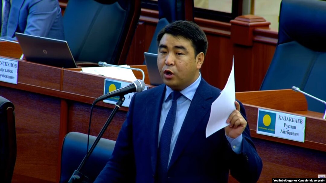 Жанарбек Акаев.