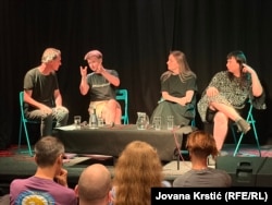 Diskusija o važnosti kuture sećanja i suočavanja sa ratnom prošlošću nakon prikazivanja filmova na festivalu u Novom Sadu