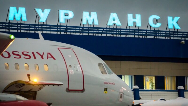 Прокуратура проверит очереди в аэропорту Мурманска