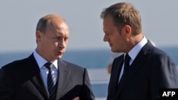 Russian Prime Minister Vladimir Putin has invited his Polish counterpart Donald Tusk "to jointly visit Katyn."