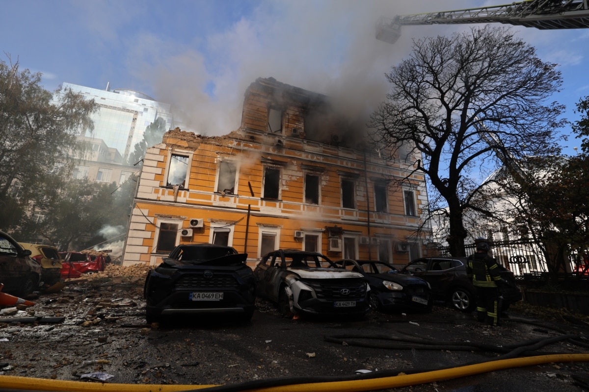 The aftermath of a Russian attack on the Academy of Sciences building in Kyiv on September 28, 2026.