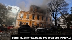 Наслідки російської атаки по будівлі Академії наук. Київ, 28 вересня 2026 року