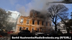 Наслідки російського удару по будівлі Академії наук у центрі Києва, 28 вересня 2026 року