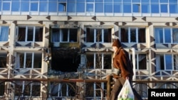 O clinică medicală e lovită și un pacient e ucis în atacul puternic al Rusiei asupra Kievului din 5 ianuarie