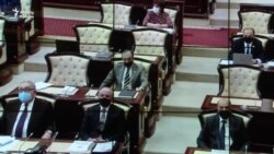 Deputatlar qadın hüquqları fəallarına qarşı - parlamentdə feministlərin aksiyası müzakirə edilir