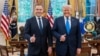 Дональд Трамп (праворуч) і Кароль Навроцький у Овальному кабінеті, ілюстраційне фото