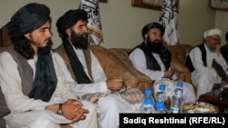 "Талибанның" саяси басшылары Қандағарда жиын өткізіп отыр. 18 тамыз, 2021.