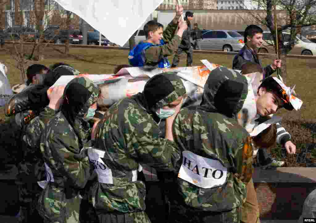 в неизвестном направлении