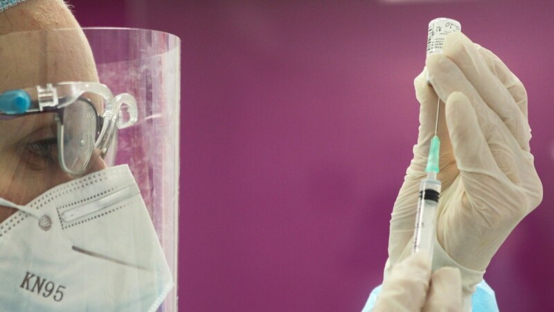 'BioNTech': wirusyň üýtgemegine garşy durmak üçin waksinalar üýtgedilmeli bolup biler