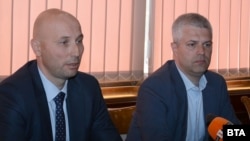 Диан Иванов (вляво) и кметът на Варна Благомир Коцев. Снимката е архивна.