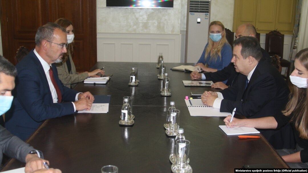 Ministar spoljnih poslova Srbije Ivica Dačić i ambasador Sjedinjenih Država Entoni Godfri, 01.06.2020.