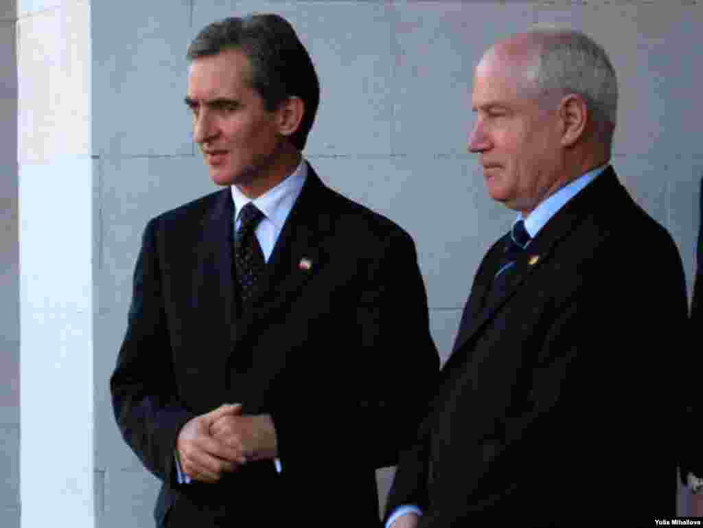 Moldova - Summit CIS, 1st Day, Chisinau, Iurie Leanca (L), 08Oct2009