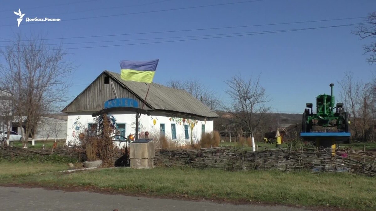 oi5.ru: Музей украинского села на Донбассе: боролись за «красивую цацку», вышел туристический центр Музей украинского села на Донбассе: боролись за «красивую цацку», вышел туристический центр