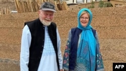 ارشیف: ۸۰ کلن پیټر رینولډز او ۷۵ کلنه باربي رینولډز د روان کال په فبروري میاشت کې د طالبانو له خوا ونیول شول