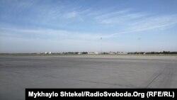 Архівне фото аеропорту Одеси. Нині там, каже влада, злітно-посадкова смуга зруйнована