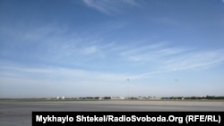 Архивное фото аэропорта Одессы. Сейчас там, согласно сообщению властей, взлетно-посадочная полоса разрушена