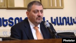 Armenia - Finance Minister Vache Gabrielian at a news conference in Yerevan, 24Dec2012.