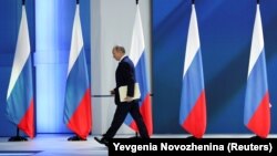 Владимир Путин уходит. После зачтения послания. 21 апреля 2021