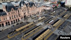 Generalni štrajk protiv politike prilagođavanja vlade argentinskog predsednika Havijera Mileija, u Buenos Ajresu