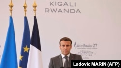 Президент Франции Эммануэль Макрон выступает с речью в Кигали. 27 мая 2021 года.